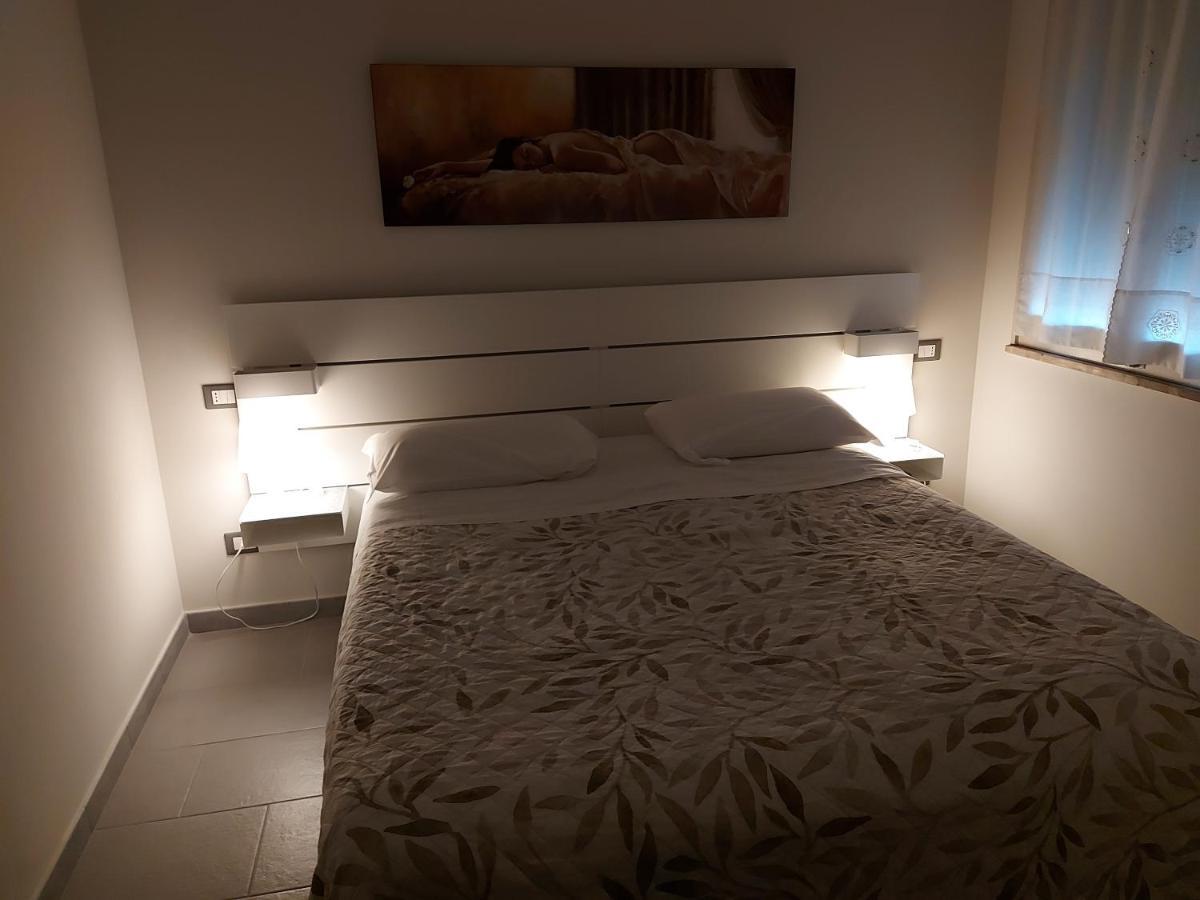 Fare Bnb - Room Del Parco Reggio Emilia Eksteriør billede