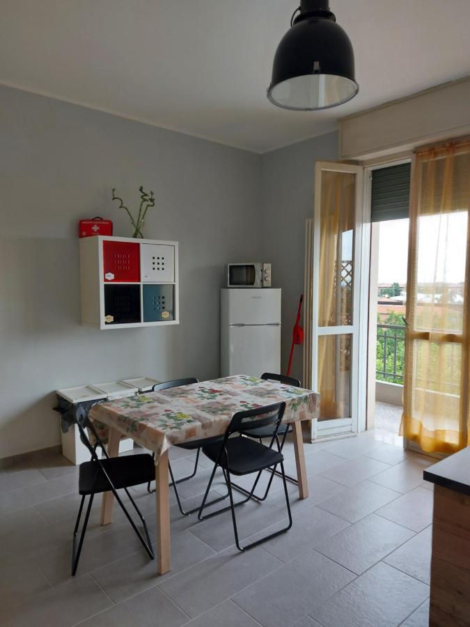 Fare Bnb - Room Del Parco Reggio Emilia Eksteriør billede