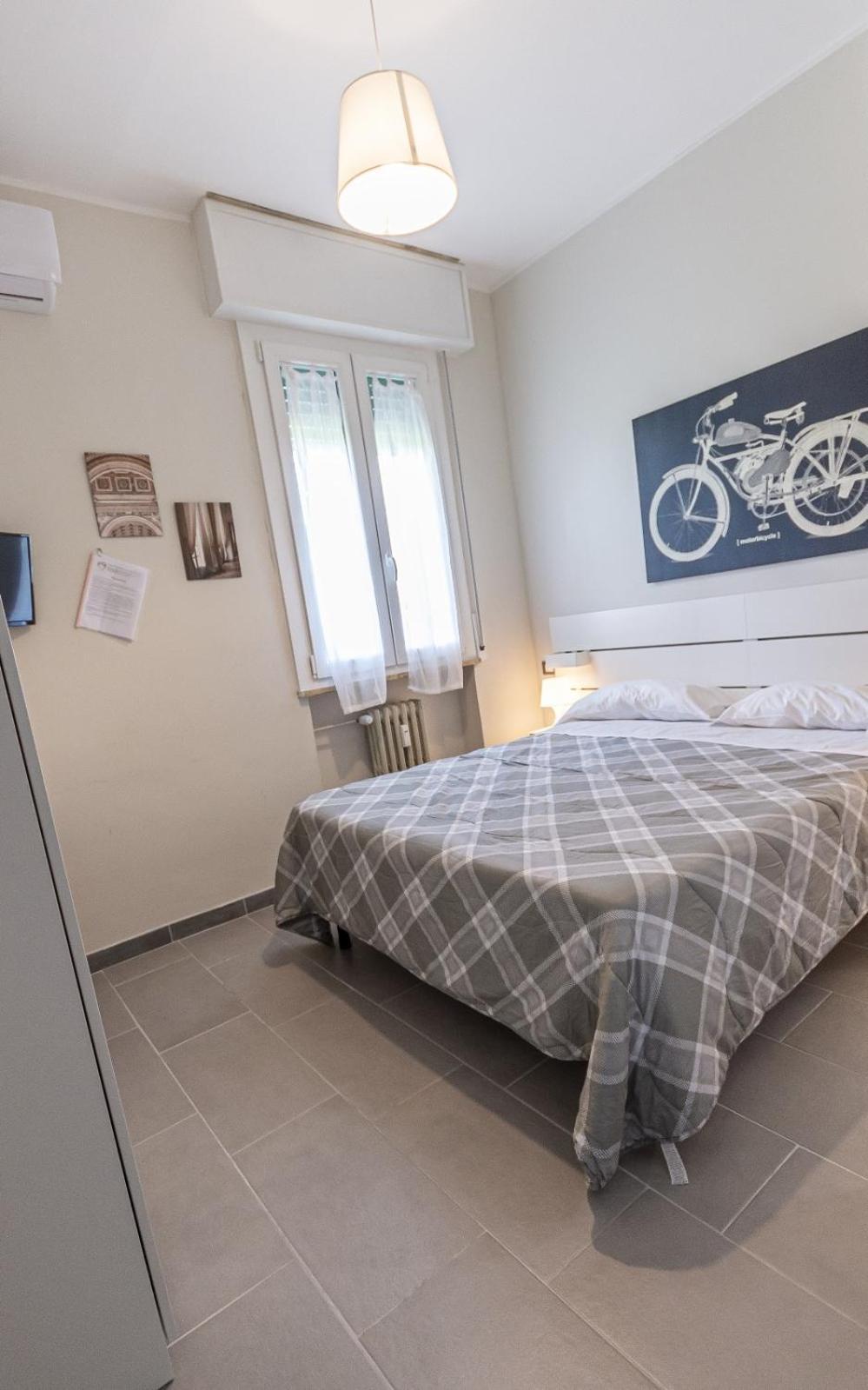 Fare Bnb - Room Del Parco Reggio Emilia Eksteriør billede