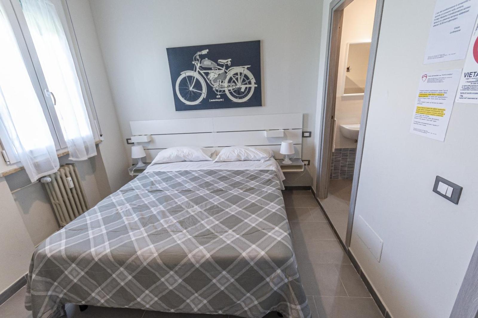 Fare Bnb - Room Del Parco Reggio Emilia Eksteriør billede